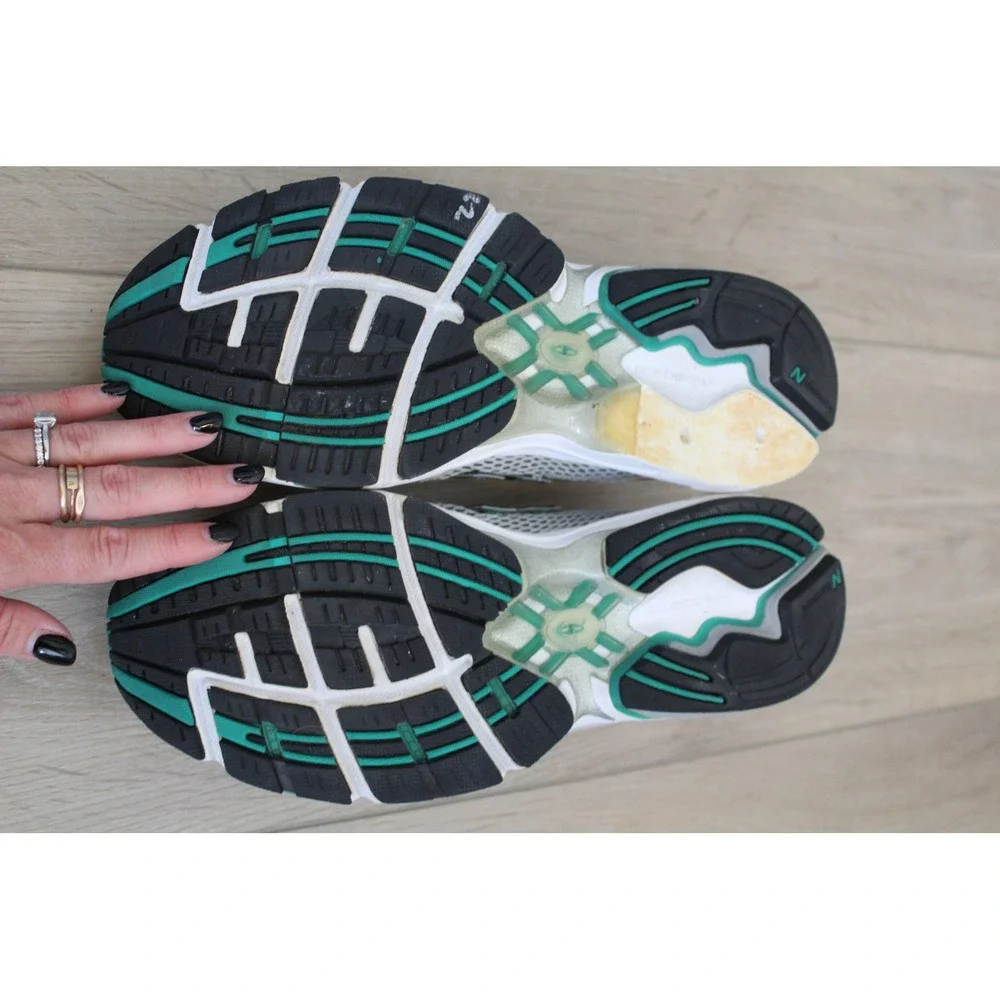 New Balance 1062 Women's Y2K Running Shoes White‎ Teal Silver W1062WG Size 11